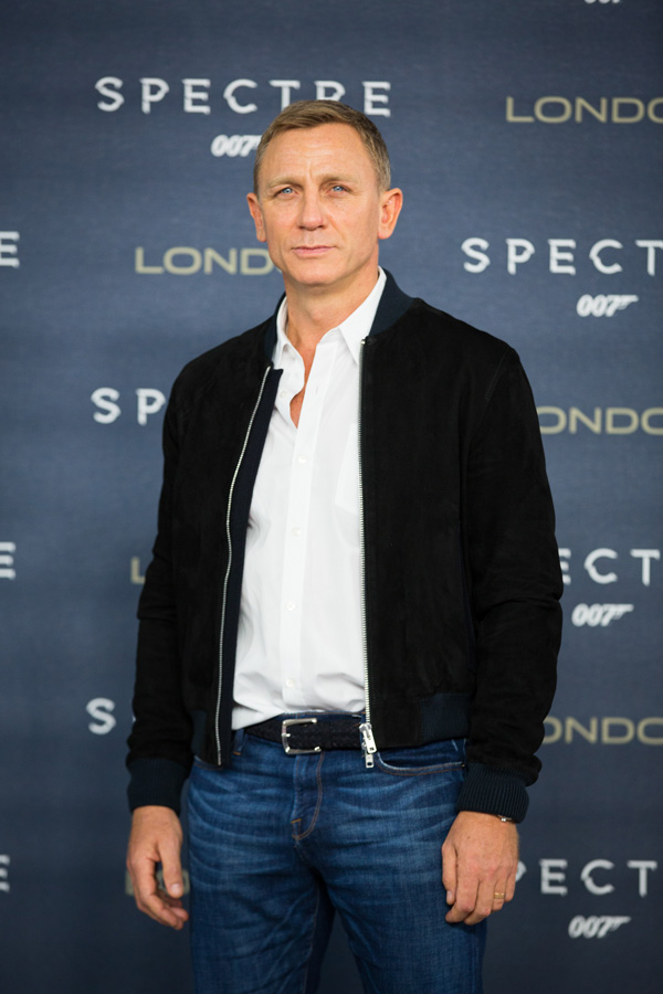 007: ������, �����.  �� ����: ������ ����� �������� � ������: 7��������� � ������: 38